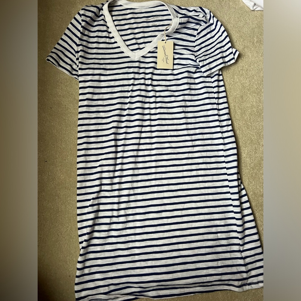 Universal Thread NWT navy and white striped tshirt dress
